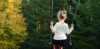 Lockdown e bambini: cosa è consentito fare con i piccoli nelle zone rosse