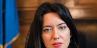 Scuola, la Ministra Azzolina: " La situazione nelle scuole è monitorata attentamente"
