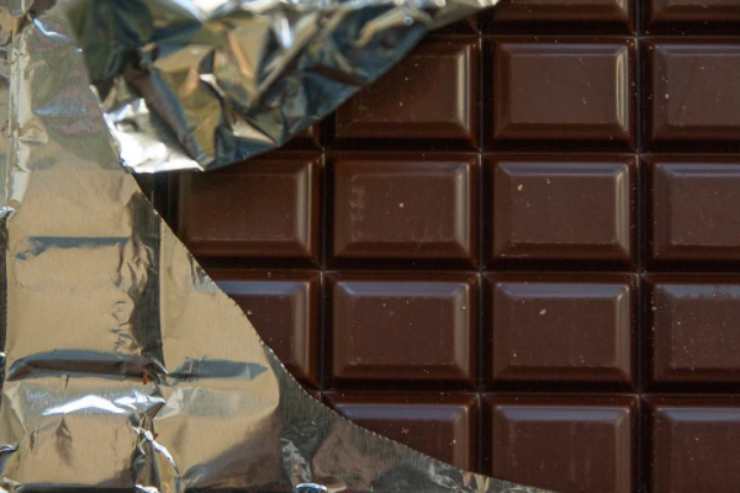 Non buttate gli avanzi di cioccolato, due ingredienti per avere degli snack incredibili