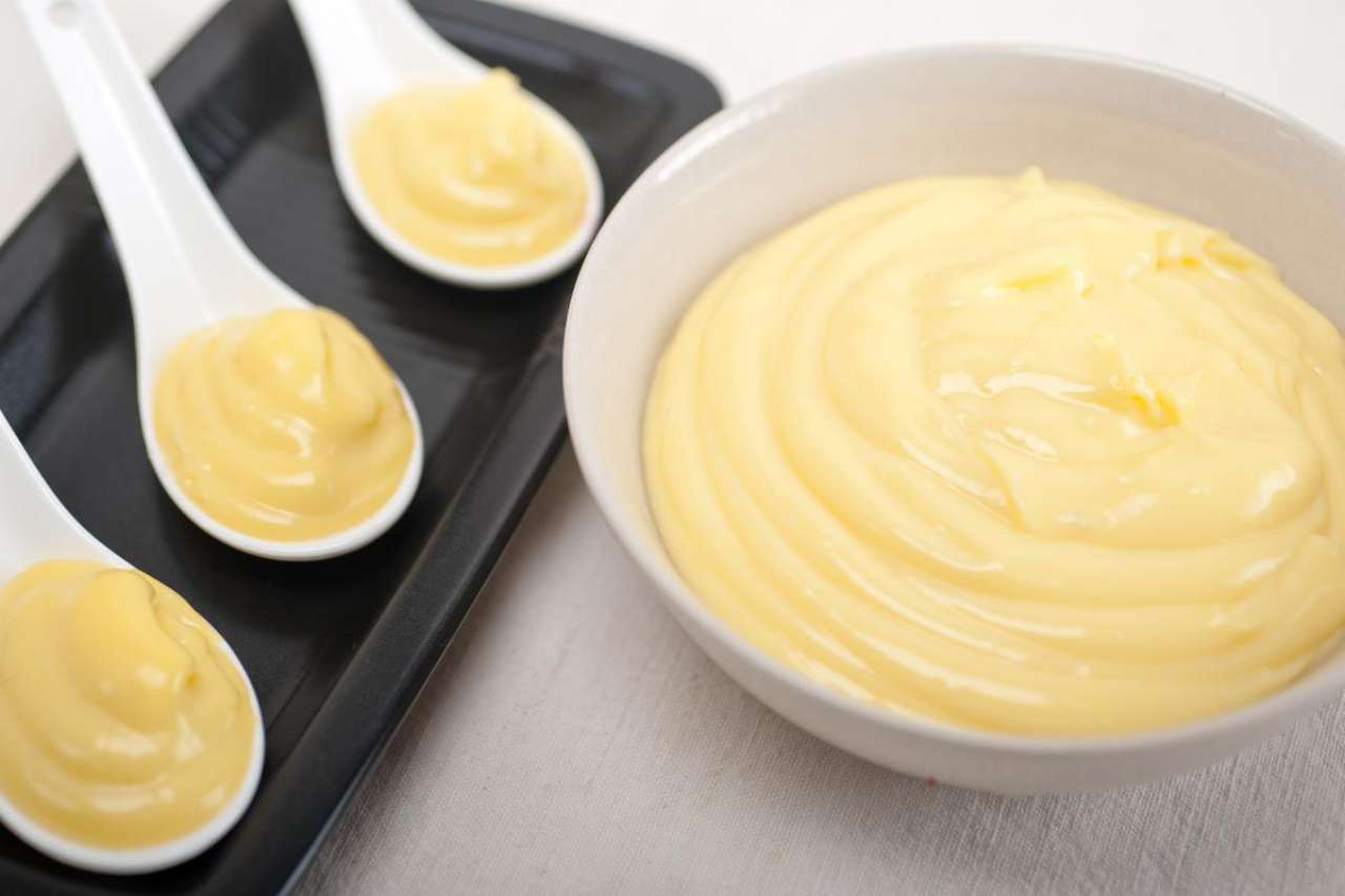 Crema all'Arancia, super golosa e profumata! Ideale per farcire dolci, crostate e.. panettoni!