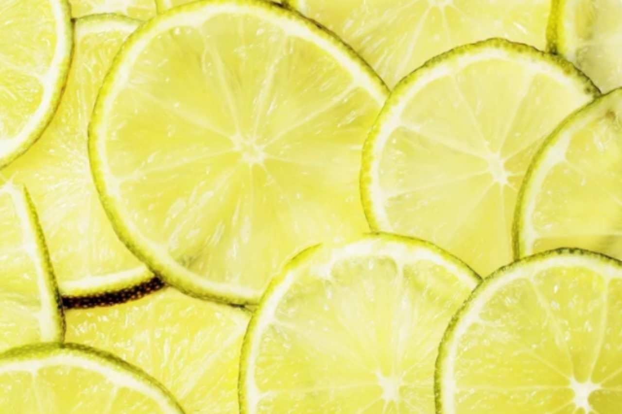 Non buttate i limoni avanzati a cena