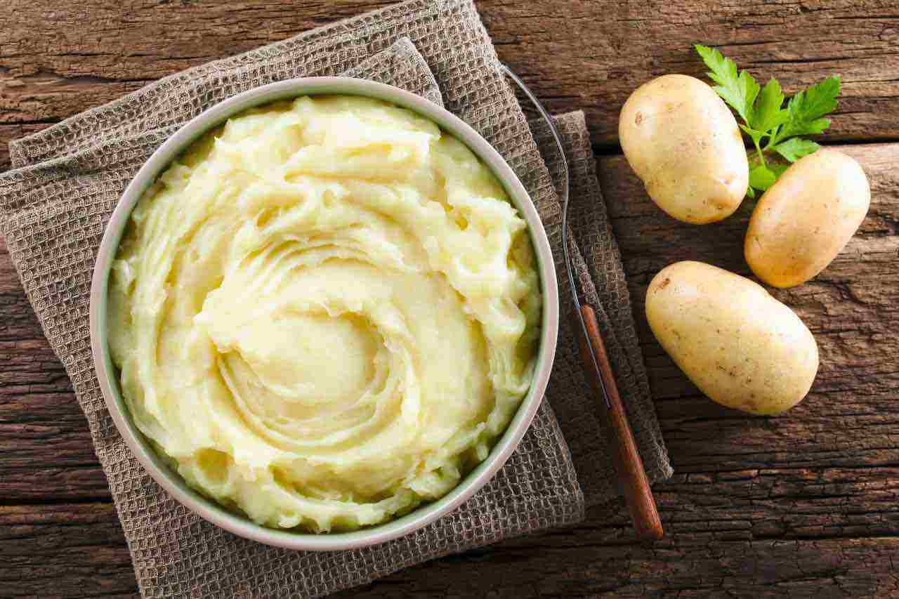 Non il solito purè di patate: aggiungi questo ingrediente alla tua ricetta, risultato assicurato!