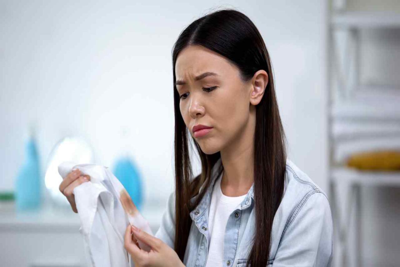 ruggine sui vestiti, solo due ingredienti per dir loro addio