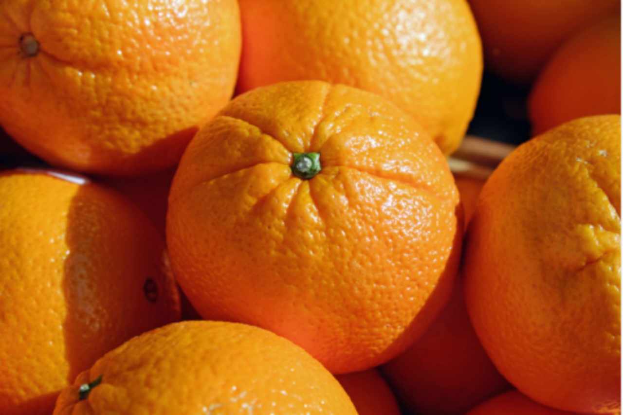 Non buttare le bucce delle arance