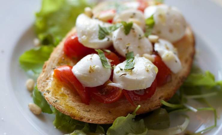 crostini mediterranei