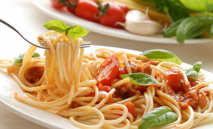 spaghetti al sugo fresco