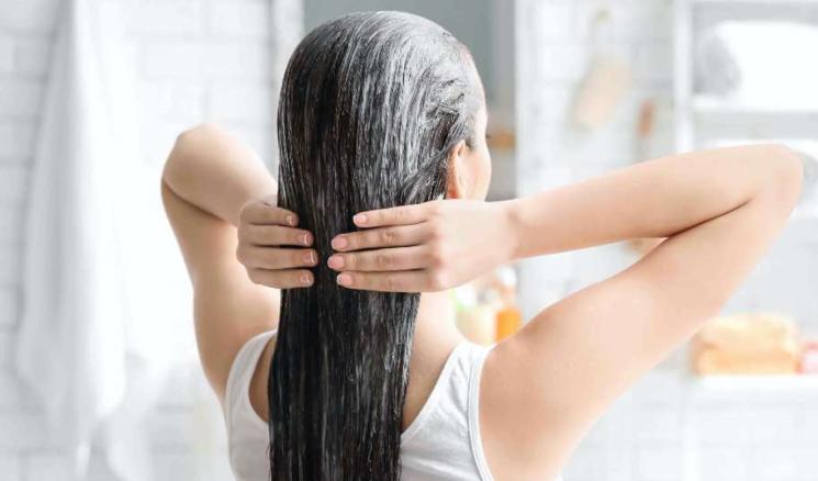 maschera nutriente per capelli