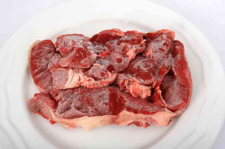 come scongelare la carne velocemente 