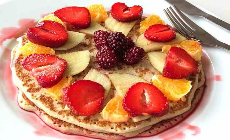 pancake senza glutine alle fragole