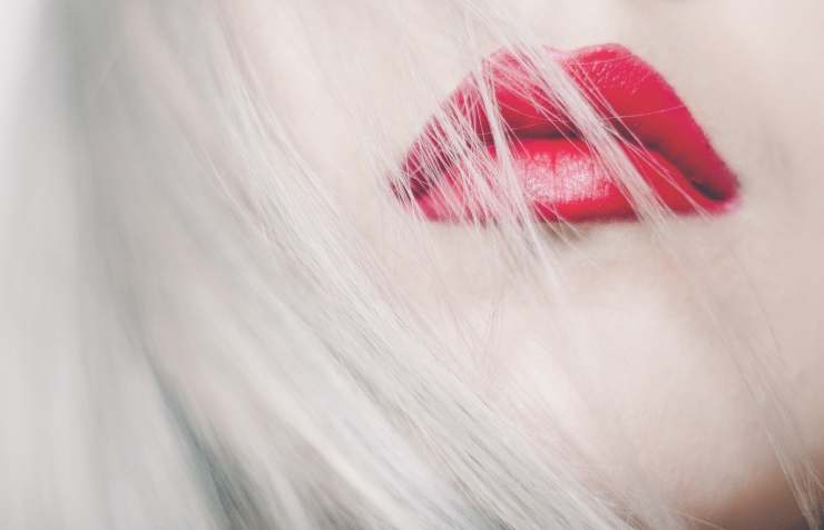 come fissare rossetto