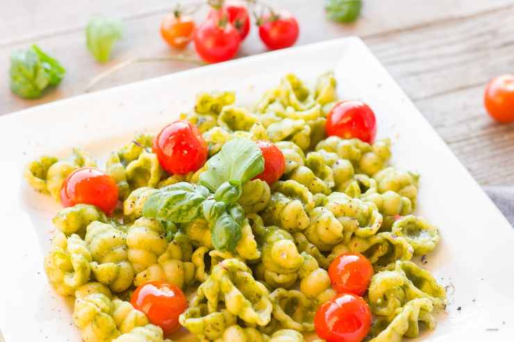 ricetta pasta pesto