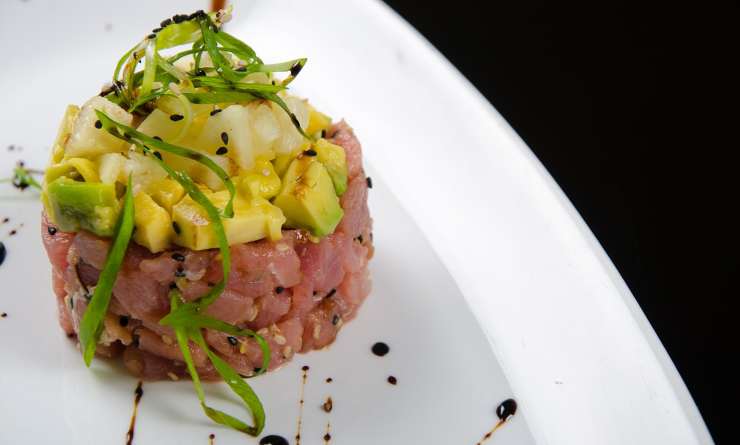 tartara con avocado