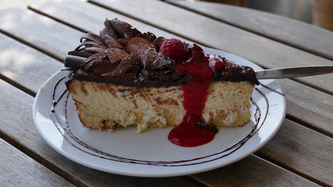 torta bicolore senza cottura