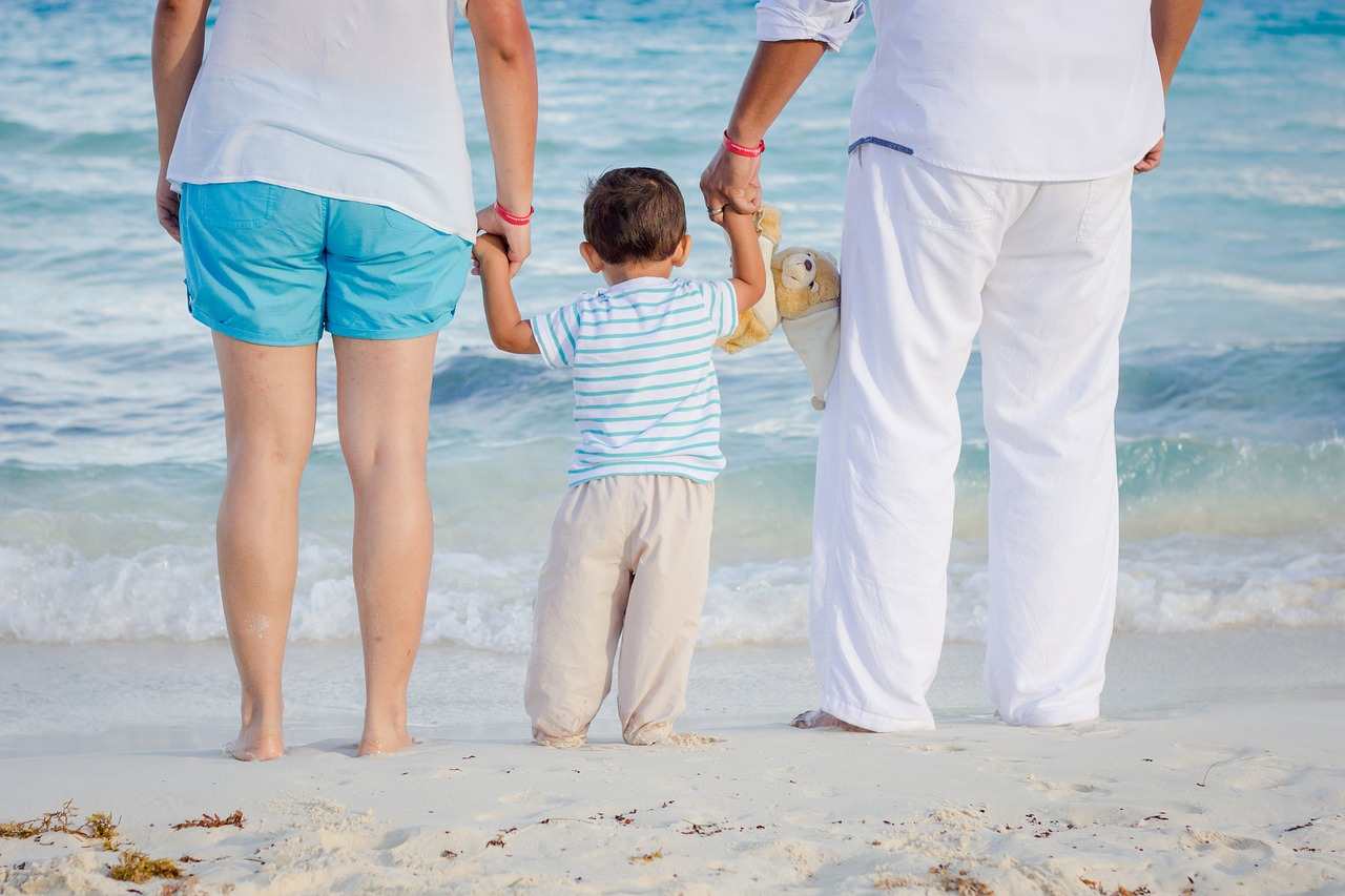 bimbi in spiaggia