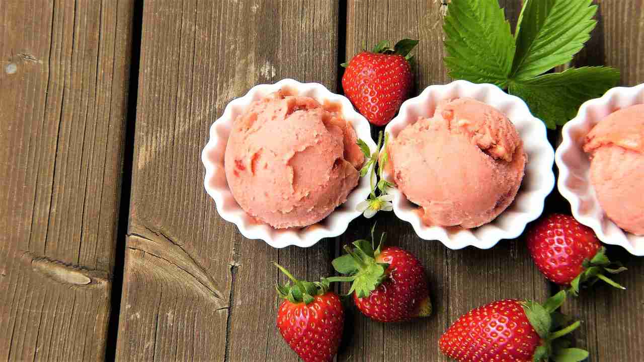 semifreddo fragola facile