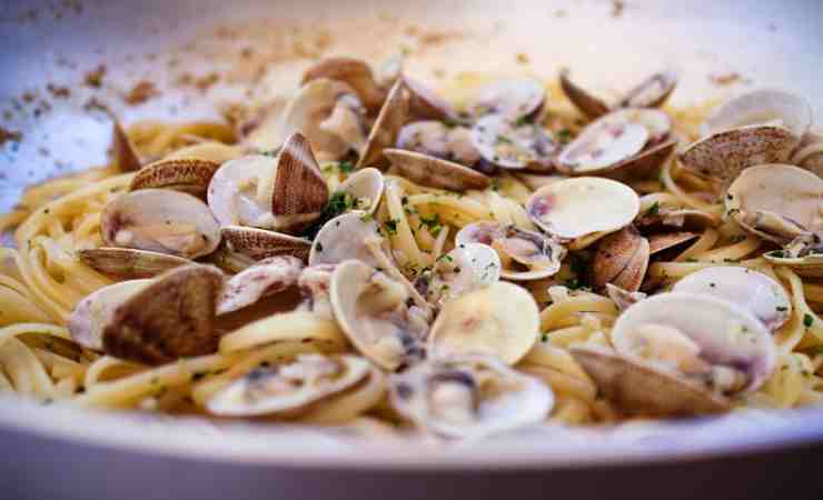 spaghetti con i frutti di mare