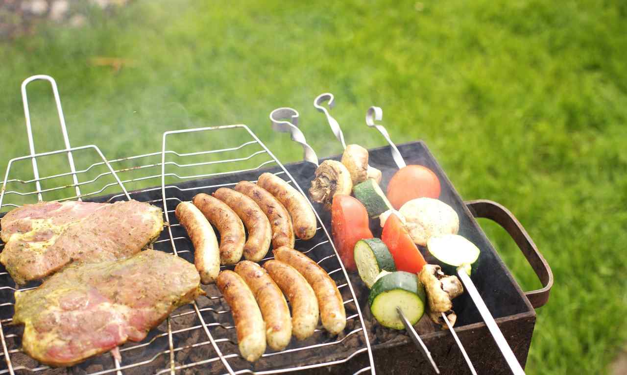 pranzo ferragosto giardino