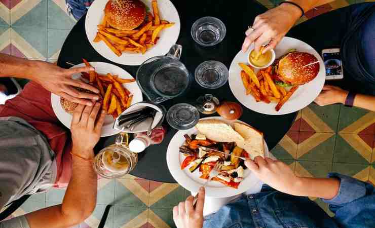 burger cena