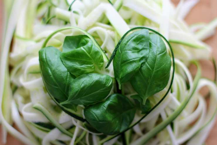 zucchine e basilico