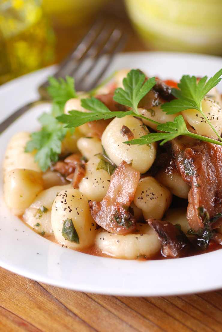 gnocchi ai funghi e salsiccia