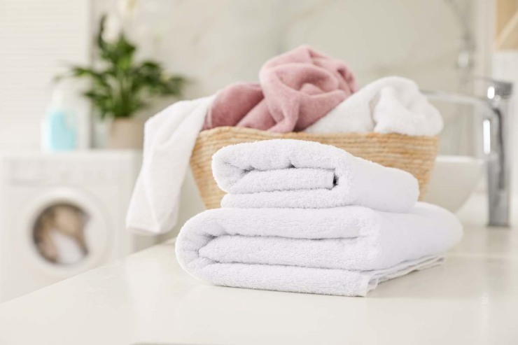 asciugamani bianchi 