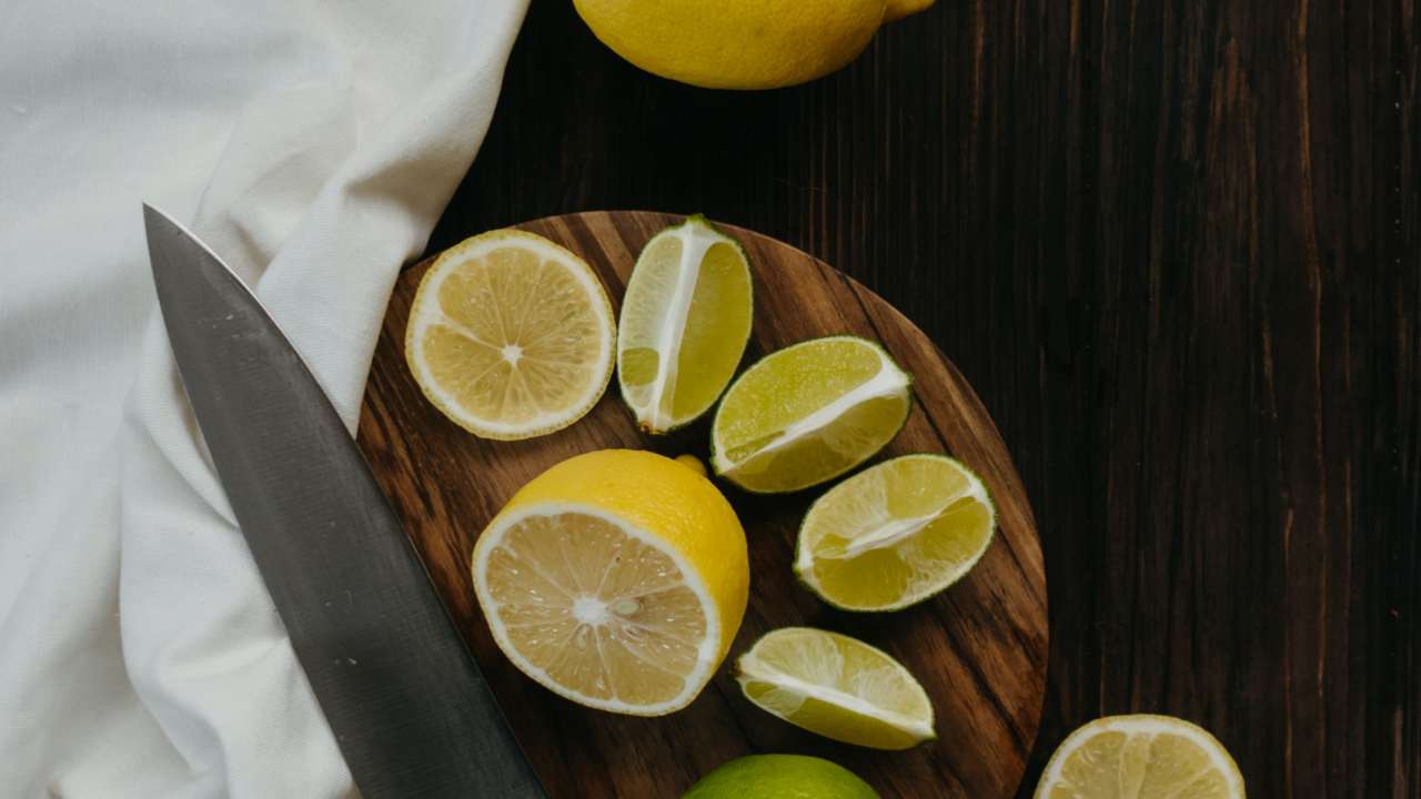 sale e limone per le pulizie