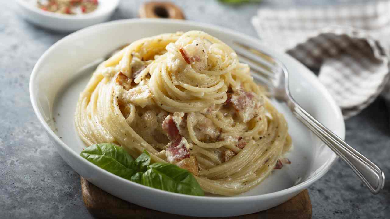 ricetta carbonara cremosa