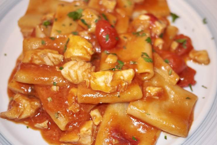 paccheri pesce ricetta