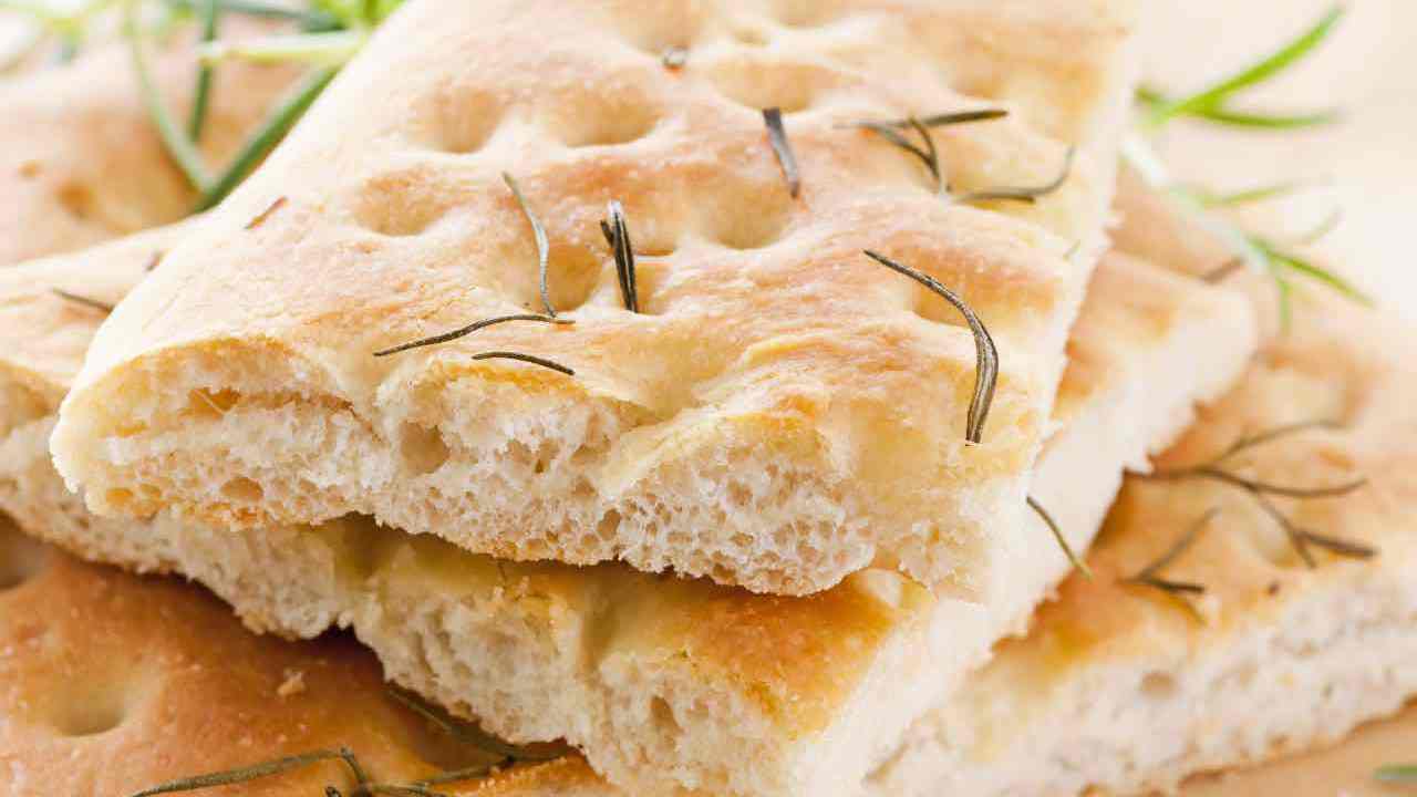 ricetta facile focaccia toscana