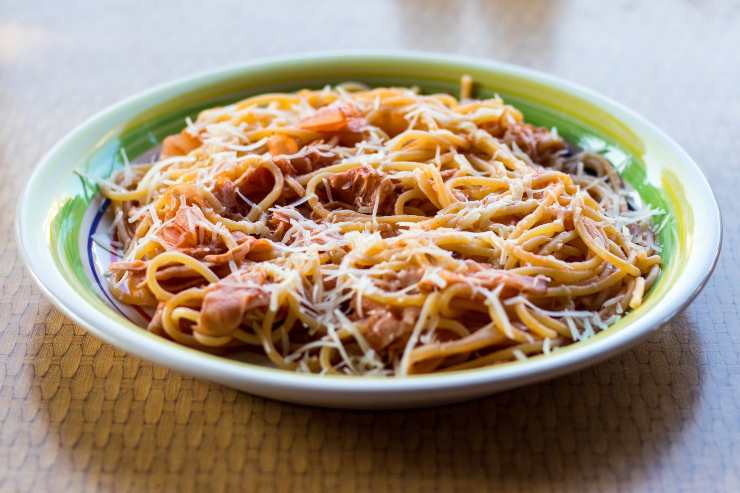 2 ingredienti spaghetti
