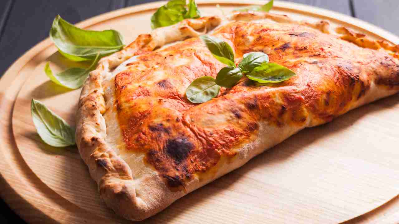 pizza ripiena ricetta