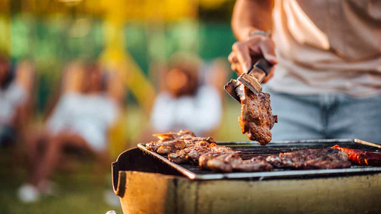 pulire barbecue velocemente