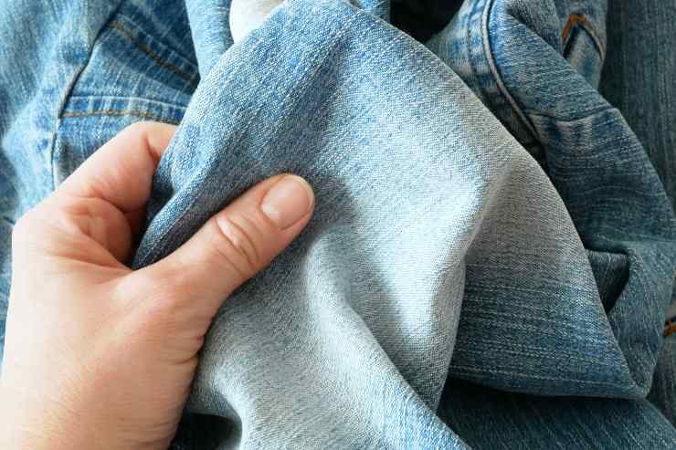 giacca jeans dura soluzione