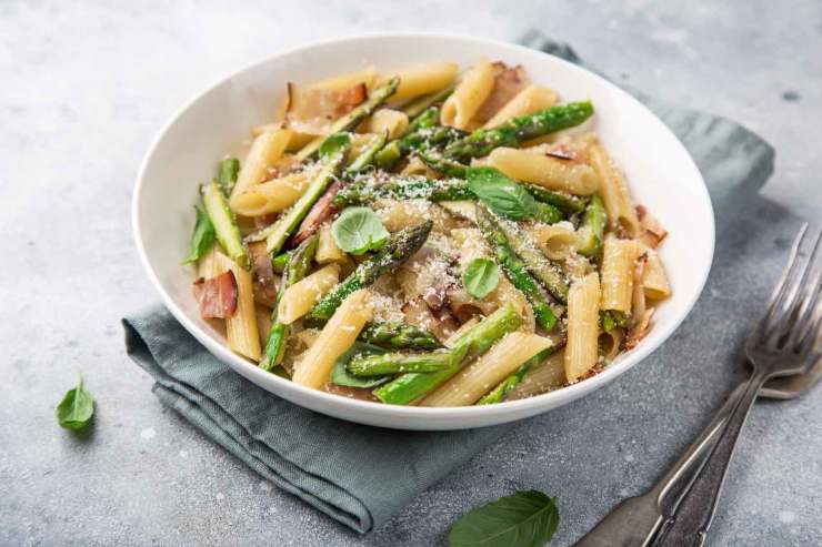 ricetta pasta asparagi