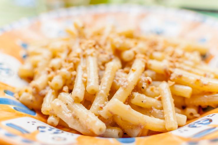 pasta noci e alici