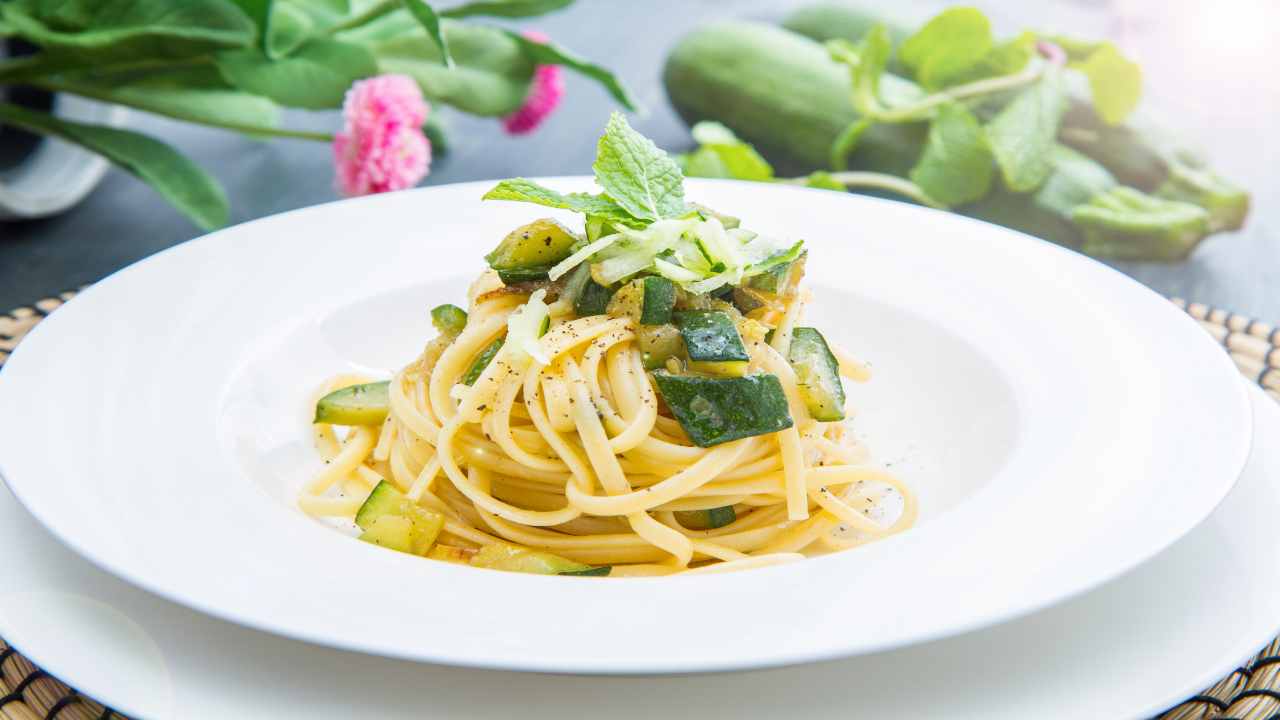 ingredienti pasta zucchine