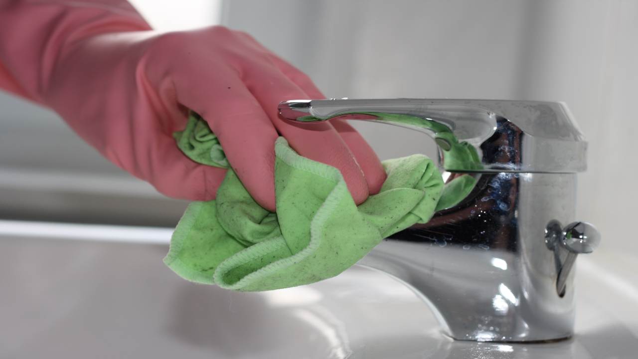 ingrediente pulire rubinetti