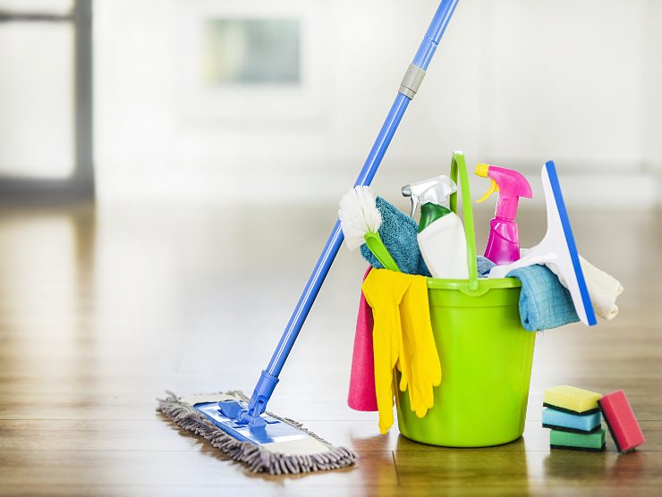 risparmiare pulizie casa
