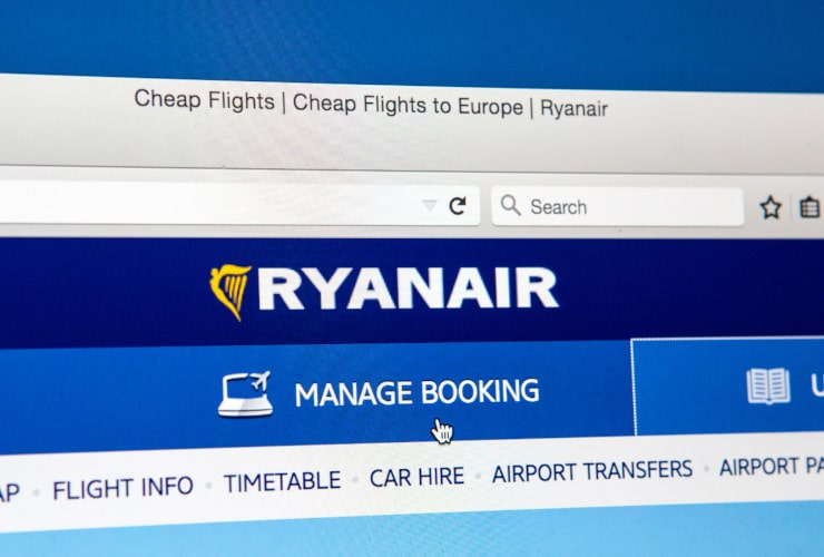 età paga biglietto ryanair