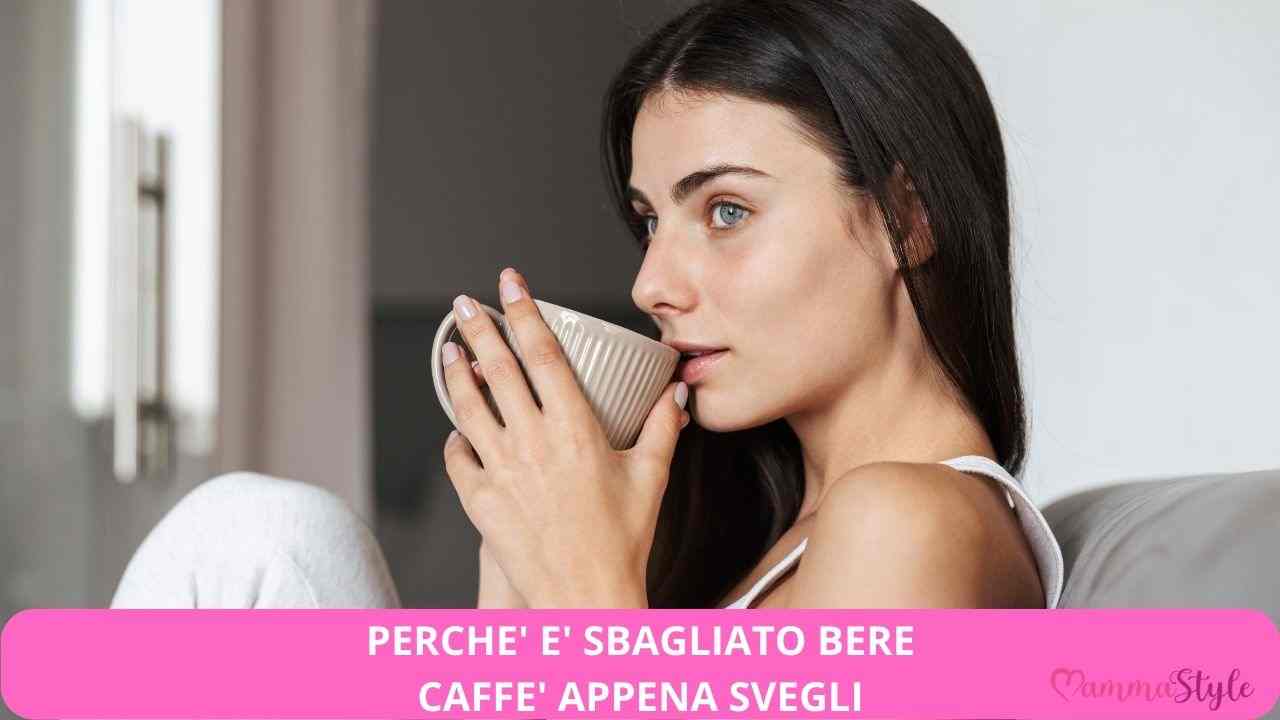 bere caffè