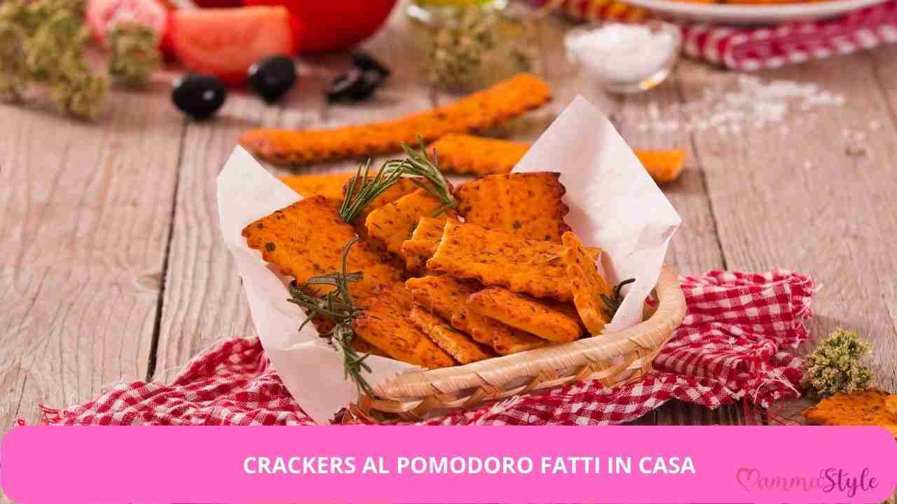 crackers pomodoro