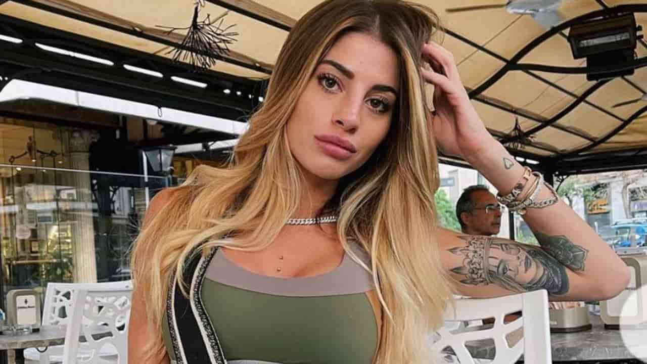 Chiara Nasti figlio vestiti prezzi shock