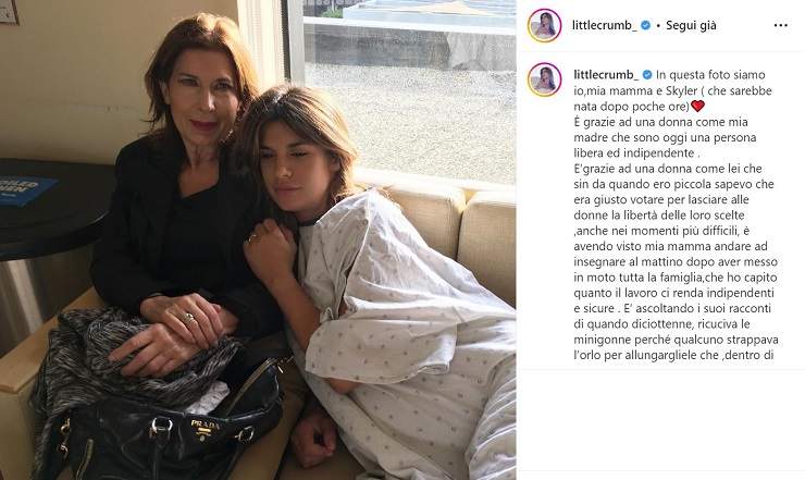 Lei è Bruna, la mamma di Elisabetta Canalis: non sono due gocce d'acqua?