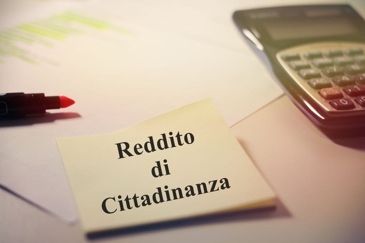 pessima notizia reddito cittadinanza