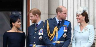 William, Kate, Harry e Meghan sul balcone