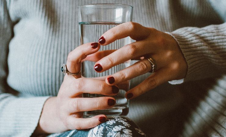 quanta acqua bere giorno calcolo