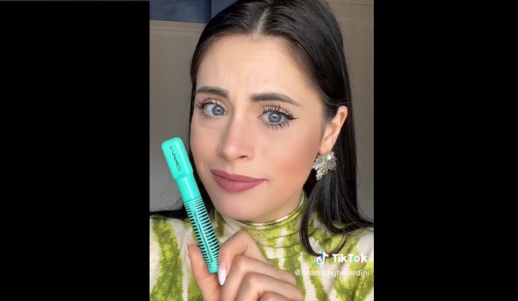 Come funziona lo shampoo a secco mascara dry