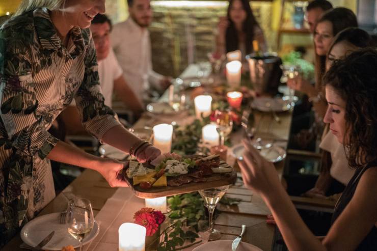 I trucchi per non avere problemi con ospiti a cena