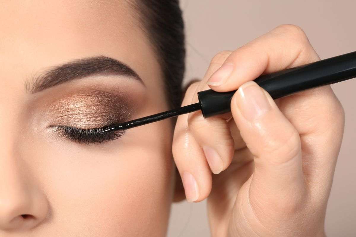 Tecnica facile e veloce per eyeliner