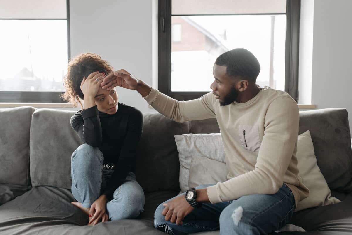 Perché le donne sopportano meglio il dolore